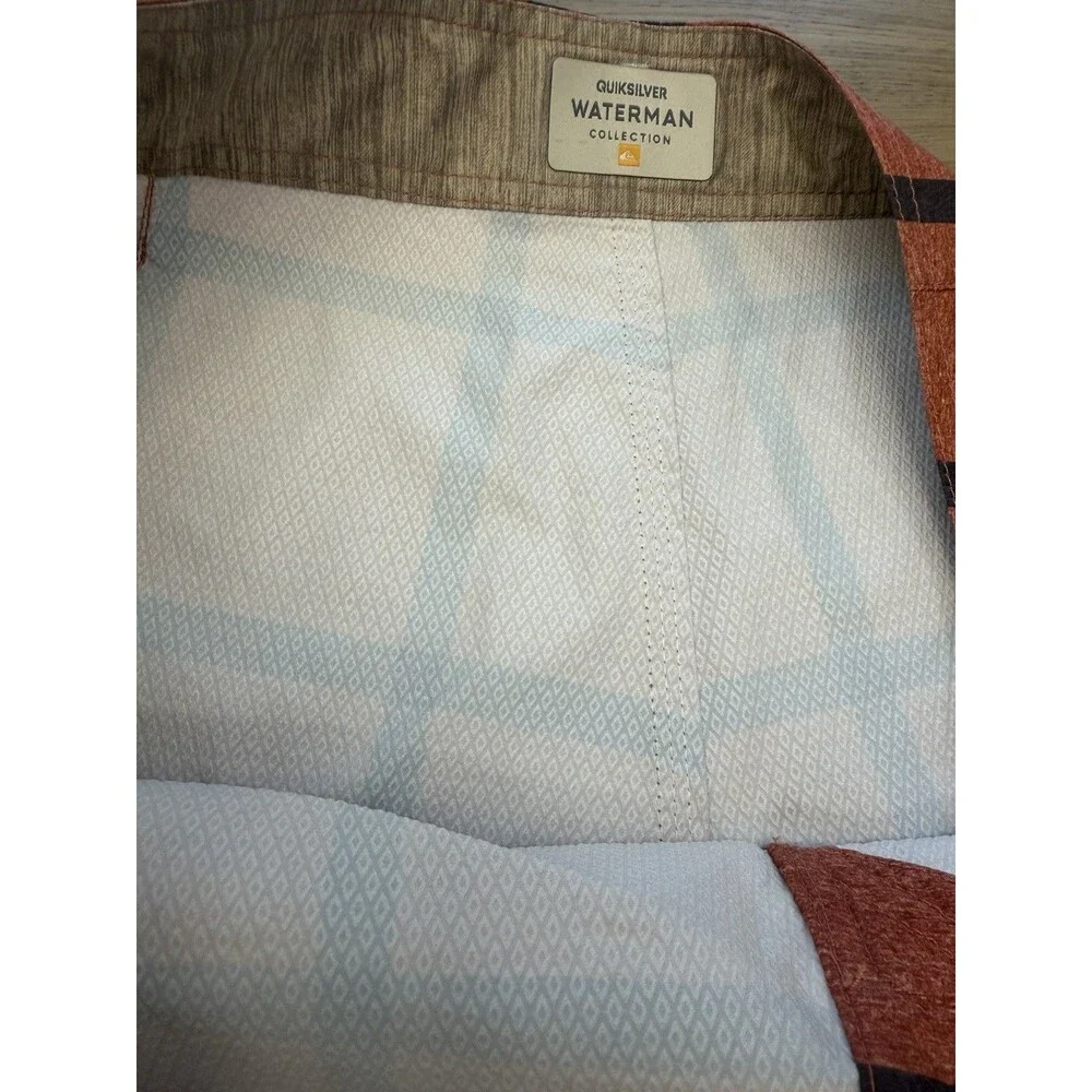 Quick Silver Men's Board Shorts Waterman Collection Size 38
